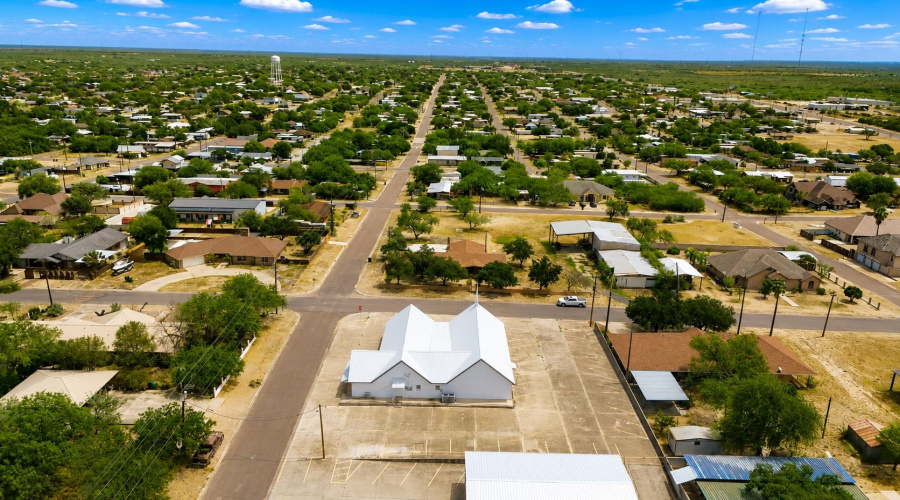 1509 2nd St, Zapata, Texas 78076, 1 Room Rooms,2 BathroomsBathrooms,Commercial retail/office,For Sale,1509 2nd St,20263967