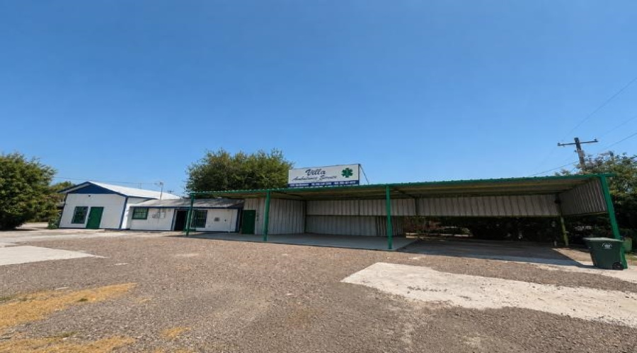 1819 San Eduardo Ave, laredo, Texas 78040, 1 Room Rooms,2 BathroomsBathrooms,Commercial retail/office,For Sale,1819 San Eduardo Ave,20263970