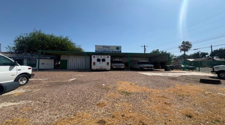 1819 San Eduardo Ave, laredo, Texas 78040, 1 Room Rooms,2 BathroomsBathrooms,Commercial retail/office,For Sale,1819 San Eduardo Ave,20263970