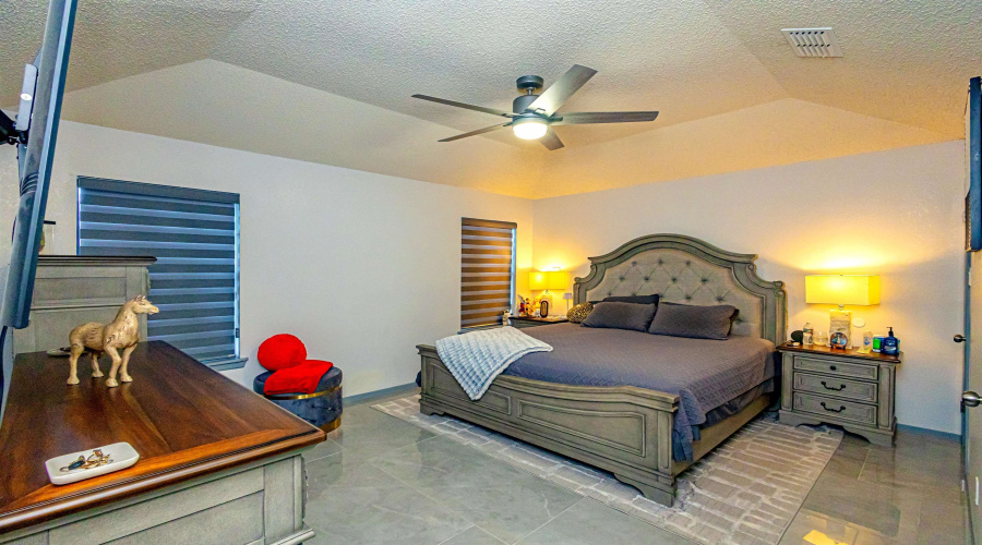 308 Venado Ct, Laredo, Texas 78045, 3 Bedrooms Bedrooms, 5 Rooms Rooms,2 BathroomsBathrooms,Residential,For Sale,308 Venado Ct,20262769