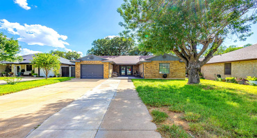 308 Venado Ct, Laredo, Texas 78045, 3 Bedrooms Bedrooms, 5 Rooms Rooms,2 BathroomsBathrooms,Residential,For Sale,308 Venado Ct,20262769