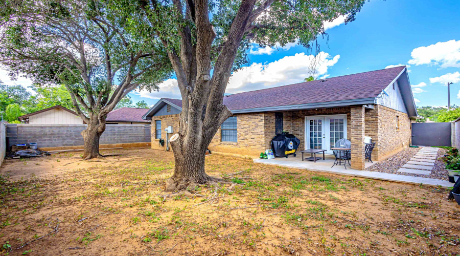 308 Venado Ct, Laredo, Texas 78045, 3 Bedrooms Bedrooms, 5 Rooms Rooms,2 BathroomsBathrooms,Residential,For Sale,308 Venado Ct,20262769