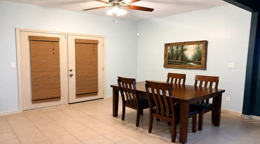 2445 Monarch Dr, LAREDO, Texas 78045, 4 Bedrooms Bedrooms, 7 Rooms Rooms,2 BathroomsBathrooms,Residential,For Sale,2445 Monarch Dr,20263966