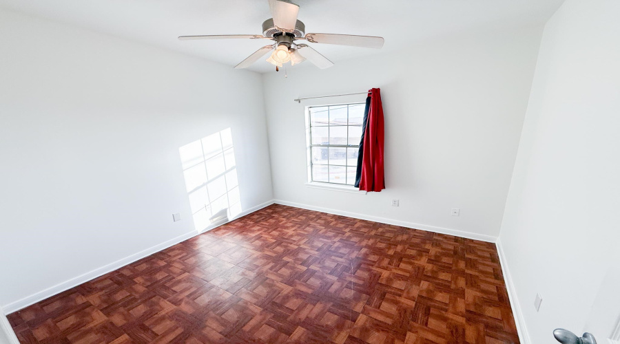 2445 Monarch Dr, LAREDO, Texas 78045, 4 Bedrooms Bedrooms, 7 Rooms Rooms,2 BathroomsBathrooms,Residential,For Sale,2445 Monarch Dr,20263966