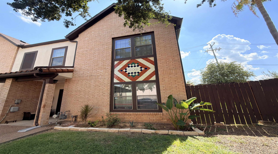 2445 Monarch Dr, LAREDO, Texas 78045, 4 Bedrooms Bedrooms, 7 Rooms Rooms,2 BathroomsBathrooms,Residential,For Sale,2445 Monarch Dr,20263966