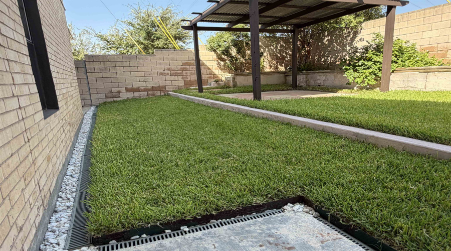 2445 Monarch Dr, LAREDO, Texas 78045, 4 Bedrooms Bedrooms, 7 Rooms Rooms,2 BathroomsBathrooms,Residential,For Sale,2445 Monarch Dr,20263966