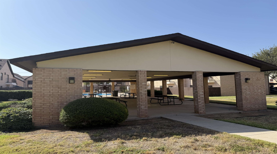 2445 Monarch Dr, LAREDO, Texas 78045, 4 Bedrooms Bedrooms, 7 Rooms Rooms,2 BathroomsBathrooms,Residential,For Sale,2445 Monarch Dr,20263966