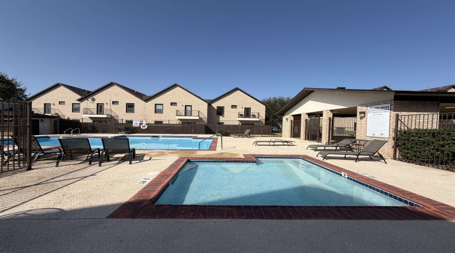2445 Monarch Dr, LAREDO, Texas 78045, 4 Bedrooms Bedrooms, 7 Rooms Rooms,2 BathroomsBathrooms,Residential,For Sale,2445 Monarch Dr,20263966