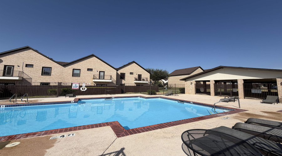 2445 Monarch Dr, LAREDO, Texas 78045, 4 Bedrooms Bedrooms, 7 Rooms Rooms,2 BathroomsBathrooms,Residential,For Sale,2445 Monarch Dr,20263966