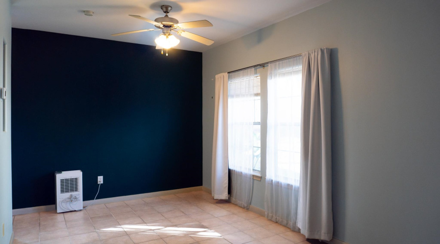 2445 Monarch Dr, LAREDO, Texas 78045, 4 Bedrooms Bedrooms, 7 Rooms Rooms,2 BathroomsBathrooms,Residential,For Sale,2445 Monarch Dr,20263966