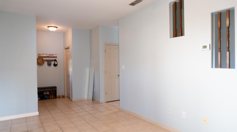 2445 Monarch Dr, LAREDO, Texas 78045, 4 Bedrooms Bedrooms, 7 Rooms Rooms,2 BathroomsBathrooms,Residential,For Sale,2445 Monarch Dr,20263966