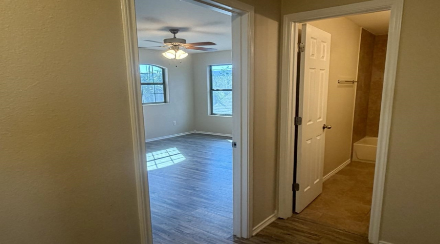 10503 Twilight Dr, Laredo, Texas 78045-8820, 4 Bedrooms Bedrooms, 8 Rooms Rooms,2 BathroomsBathrooms,Residential,For Sale,10503 Twilight Dr,20263968