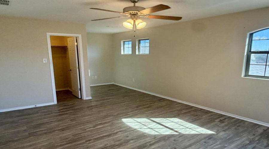 10503 Twilight Dr, Laredo, Texas 78045-8820, 4 Bedrooms Bedrooms, 8 Rooms Rooms,2 BathroomsBathrooms,Residential,For Sale,10503 Twilight Dr,20263968
