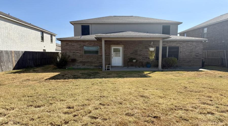10503 Twilight Dr, Laredo, Texas 78045-8820, 4 Bedrooms Bedrooms, 8 Rooms Rooms,2 BathroomsBathrooms,Residential,For Sale,10503 Twilight Dr,20263968