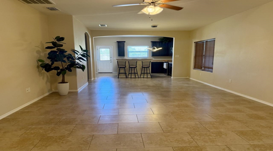 10503 Twilight Dr, Laredo, Texas 78045-8820, 4 Bedrooms Bedrooms, 8 Rooms Rooms,2 BathroomsBathrooms,Residential,For Sale,10503 Twilight Dr,20263968