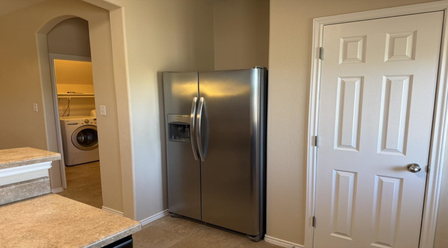 10503 Twilight Dr, Laredo, Texas 78045-8820, 4 Bedrooms Bedrooms, 8 Rooms Rooms,2 BathroomsBathrooms,Residential,For Sale,10503 Twilight Dr,20263968