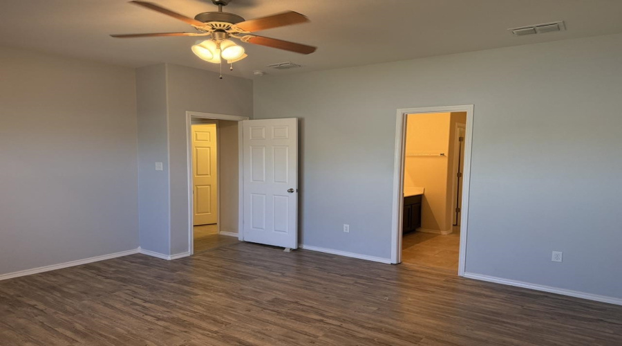 10503 Twilight Dr, Laredo, Texas 78045-8820, 4 Bedrooms Bedrooms, 8 Rooms Rooms,2 BathroomsBathrooms,Residential,For Sale,10503 Twilight Dr,20263968