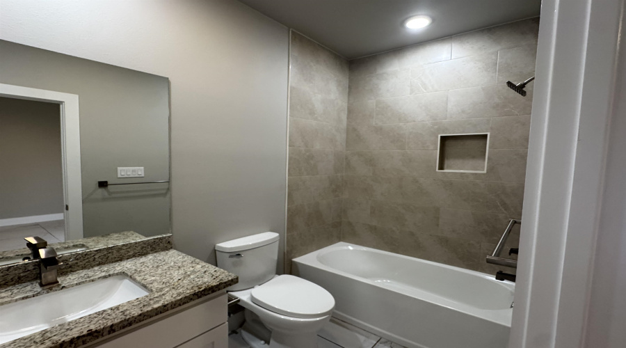 5224 Higuera Ln., LAREDO, Texas 78046, 3 Bedrooms Bedrooms, 4 Rooms Rooms,2 BathroomsBathrooms,Residential,For Sale,5224 Higuera Ln.,20263969
