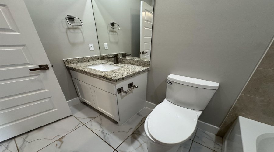 5224 Higuera Ln., LAREDO, Texas 78046, 3 Bedrooms Bedrooms, 4 Rooms Rooms,2 BathroomsBathrooms,Residential,For Sale,5224 Higuera Ln.,20263969