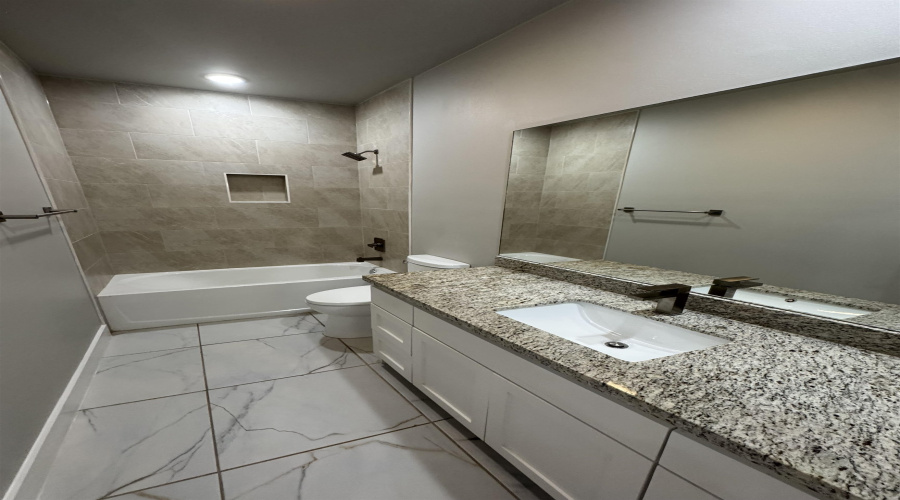 5224 Higuera Ln., LAREDO, Texas 78046, 3 Bedrooms Bedrooms, 4 Rooms Rooms,2 BathroomsBathrooms,Residential,For Sale,5224 Higuera Ln.,20263969