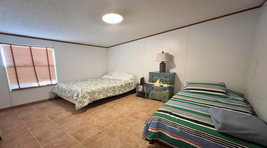 1809 Siesta Ln, Zapata, Texas 78076, 3 Bedrooms Bedrooms, 6 Rooms Rooms,2 BathroomsBathrooms,Residential,For Sale,1809 Siesta Ln,20263977