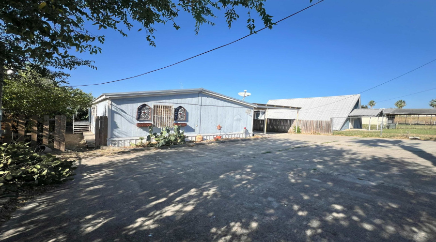 1809 Siesta Ln, Zapata, Texas 78076, 3 Bedrooms Bedrooms, 6 Rooms Rooms,2 BathroomsBathrooms,Residential,For Sale,1809 Siesta Ln,20263977