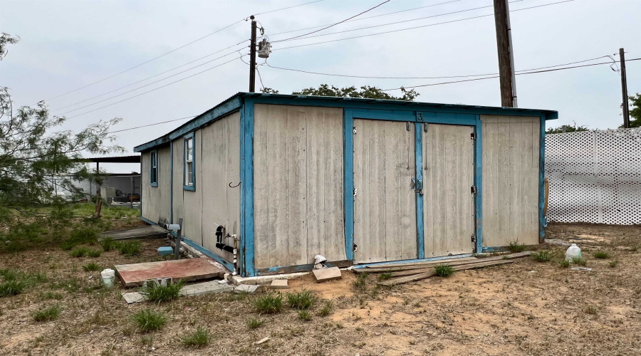 248 E Park Dr, Zapata, Texas 78076, 4 Bedrooms Bedrooms, 8 Rooms Rooms,1 BathroomBathrooms,Residential,For Sale,248 E Park Dr,20263978