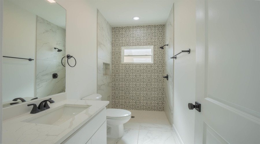 5009 Carambola Ln., Laredo, Texas 78046, 3 Bedrooms Bedrooms, 5 Rooms Rooms,2 BathroomsBathrooms,Residential,For Sale,5009 Carambola Ln.,20263982