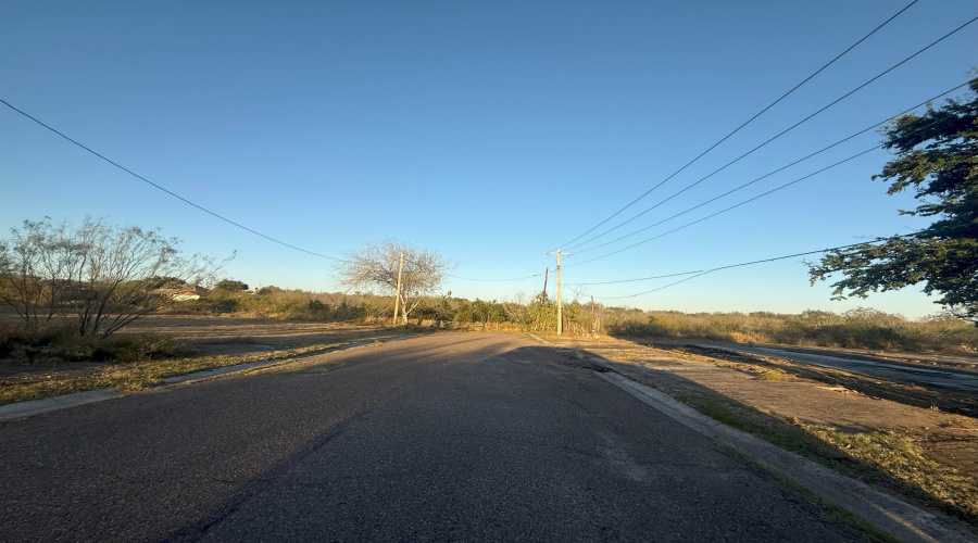 705 E 11th Ave, Zapata, Texas 78076, ,Land,For Sale,705 E 11th Ave,20263975