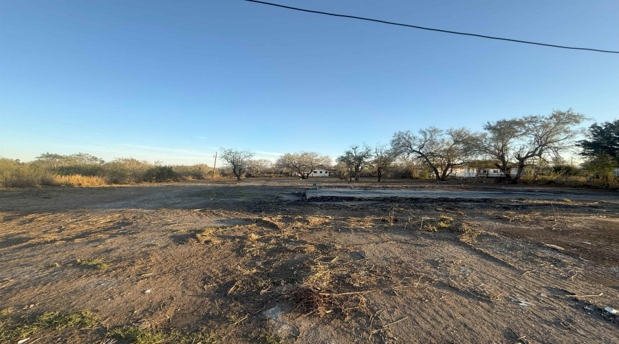 706 E 11th Ave, Zapata, Texas 78076, ,Land,For Sale,706 E 11th Ave,20263976