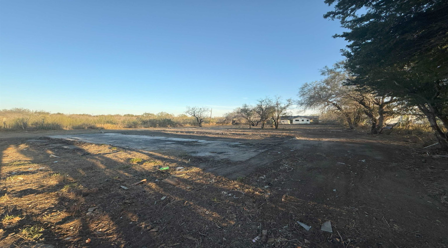 706 E 11th Ave, Zapata, Texas 78076, ,Land,For Sale,706 E 11th Ave,20263976
