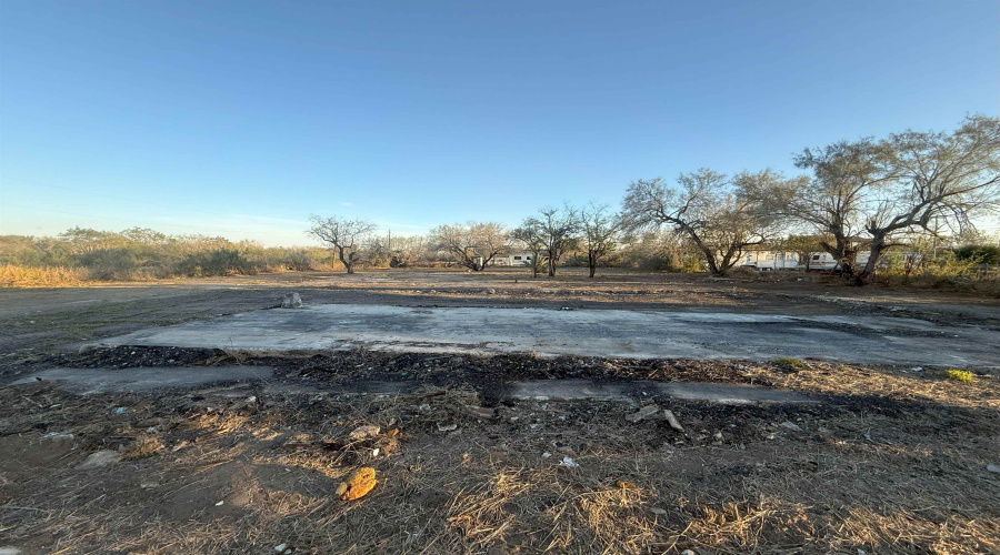 706 E 11th Ave, Zapata, Texas 78076, ,Land,For Sale,706 E 11th Ave,20263976