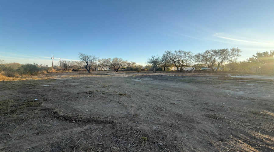 706 E 11th Ave, Zapata, Texas 78076, ,Land,For Sale,706 E 11th Ave,20263976