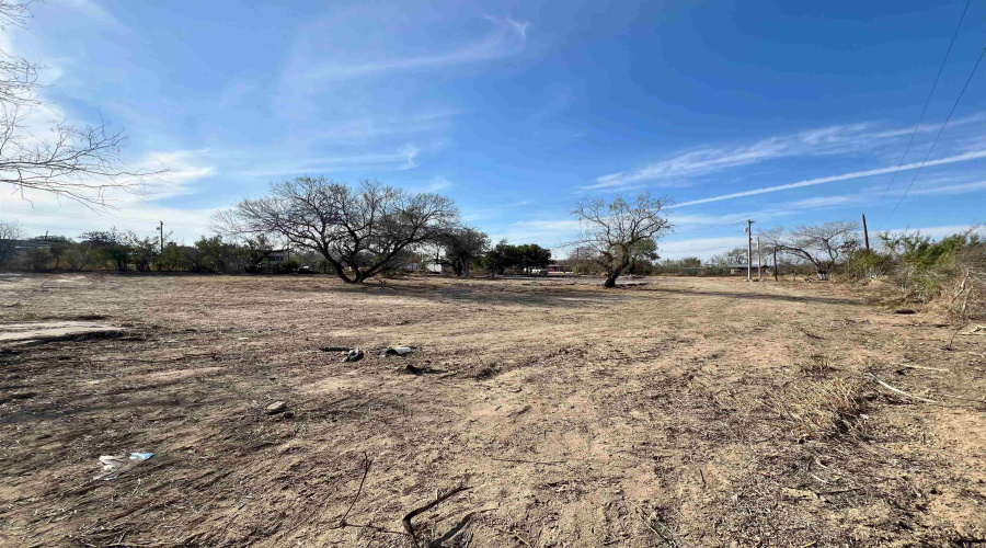 706 E 11th Ave, Zapata, Texas 78076, ,Land,For Sale,706 E 11th Ave,20263976