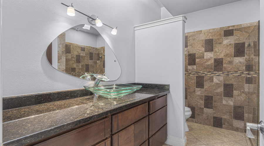 1341 Kimberly Dr, Laredo, Texas 78045, 5 Bedrooms Bedrooms, 5 Rooms Rooms,4 BathroomsBathrooms,Residential,For Sale,1341 Kimberly Dr,20263985