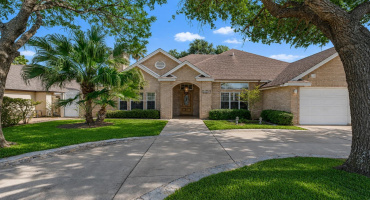 1341 Kimberly Dr, Laredo, Texas 78045, 5 Bedrooms Bedrooms, 5 Rooms Rooms,4 BathroomsBathrooms,Residential,For Sale,1341 Kimberly Dr,20263985 1341 Kimberly Dr, Laredo, Texas 78045, 5 Bedrooms Bedrooms, 5 Rooms Rooms,4 BathroomsBathrooms,Residential,For Sale,1341 Kimberly Dr,20263985