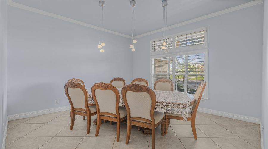 1341 Kimberly Dr, Laredo, Texas 78045, 5 Bedrooms Bedrooms, 5 Rooms Rooms,4 BathroomsBathrooms,Residential,For Sale,1341 Kimberly Dr,20263985