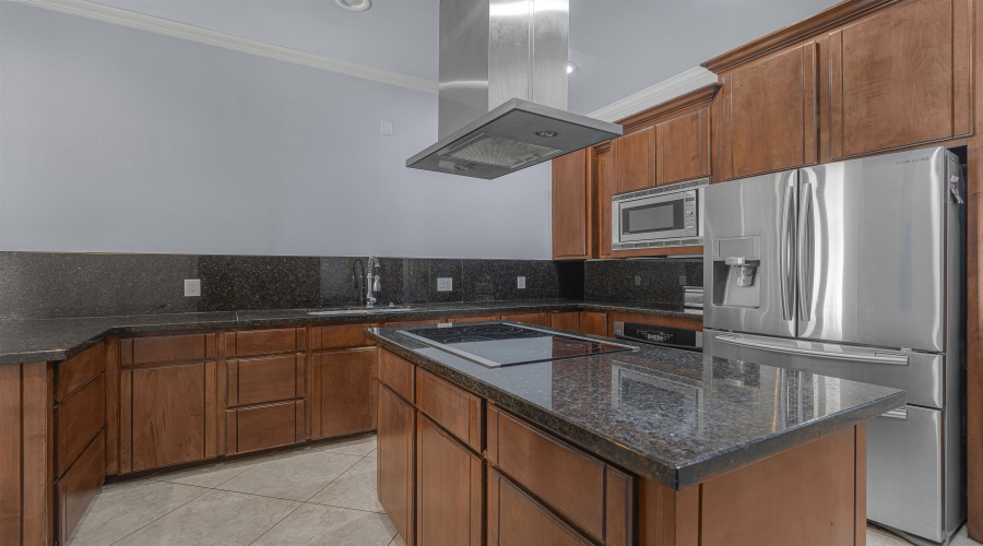 1341 Kimberly Dr, Laredo, Texas 78045, 5 Bedrooms Bedrooms, 5 Rooms Rooms,4 BathroomsBathrooms,Residential,For Sale,1341 Kimberly Dr,20263985