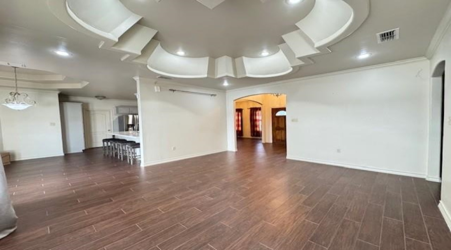 103 Yellowstone Lake Dr, Laredo, Texas 78041, 3 Bedrooms Bedrooms, 7 Rooms Rooms,2 BathroomsBathrooms,Residential,For Rent,103 Yellowstone Lake Dr,20263986