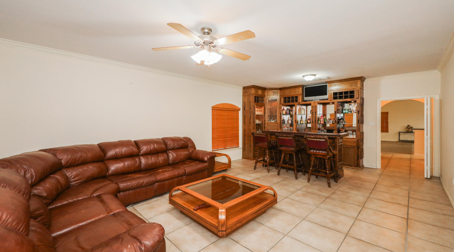 2808 Centenario Dr, LAREDO, Texas 78045-000, 5 Bedrooms Bedrooms, 8 Rooms Rooms,3 BathroomsBathrooms,Residential,For Sale,2808 Centenario Dr,20263987