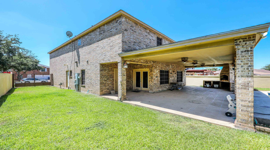 2808 Centenario Dr, LAREDO, Texas 78045-000, 5 Bedrooms Bedrooms, 8 Rooms Rooms,3 BathroomsBathrooms,Residential,For Sale,2808 Centenario Dr,20263987