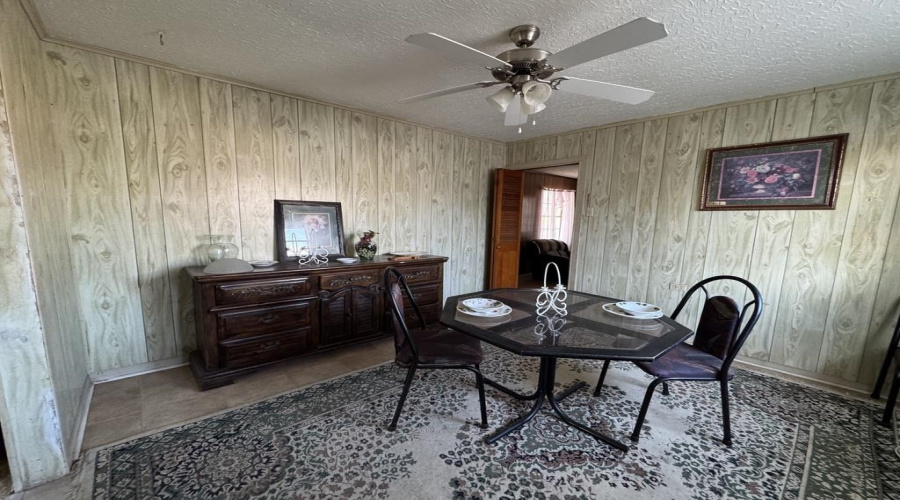 802 Fresno St., ZAPATA, Texas 78076, 2 Bedrooms Bedrooms, 4 Rooms Rooms,1 BathroomBathrooms,Residential,For Sale,802 Fresno St.,20263988
