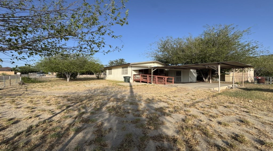 802 Fresno St., ZAPATA, Texas 78076, 2 Bedrooms Bedrooms, 4 Rooms Rooms,1 BathroomBathrooms,Residential,For Sale,802 Fresno St.,20263988
