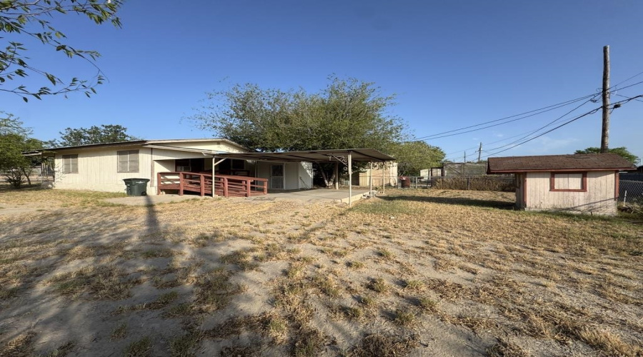 802 Fresno St., ZAPATA, Texas 78076, 2 Bedrooms Bedrooms, 4 Rooms Rooms,1 BathroomBathrooms,Residential,For Sale,802 Fresno St.,20263988