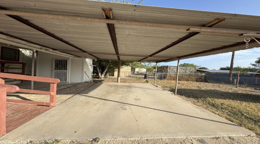 802 Fresno St., ZAPATA, Texas 78076, 2 Bedrooms Bedrooms, 4 Rooms Rooms,1 BathroomBathrooms,Residential,For Sale,802 Fresno St.,20263988