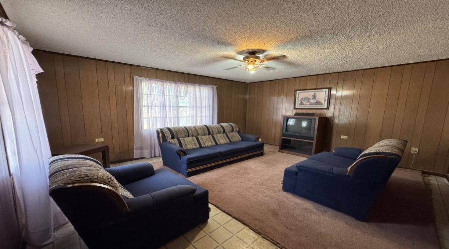 802 Fresno St., ZAPATA, Texas 78076, 2 Bedrooms Bedrooms, 4 Rooms Rooms,1 BathroomBathrooms,Residential,For Sale,802 Fresno St.,20263988