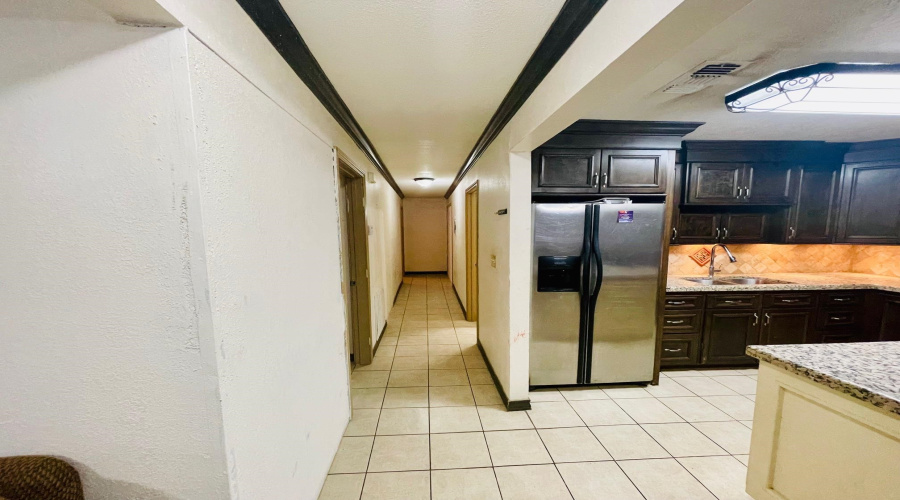 1503 Chicago St, Laredo, Texas 78041, 3 Bedrooms Bedrooms, 8 Rooms Rooms,3 BathroomsBathrooms,Residential,For Rent,1503 Chicago St,20263989