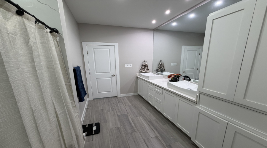 1705 Fresnillo Dr., LAREDO, Texas 78046, 4 Bedrooms Bedrooms, 4 Rooms Rooms,2 BathroomsBathrooms,Residential,For Sale,1705 Fresnillo Dr.,20263990