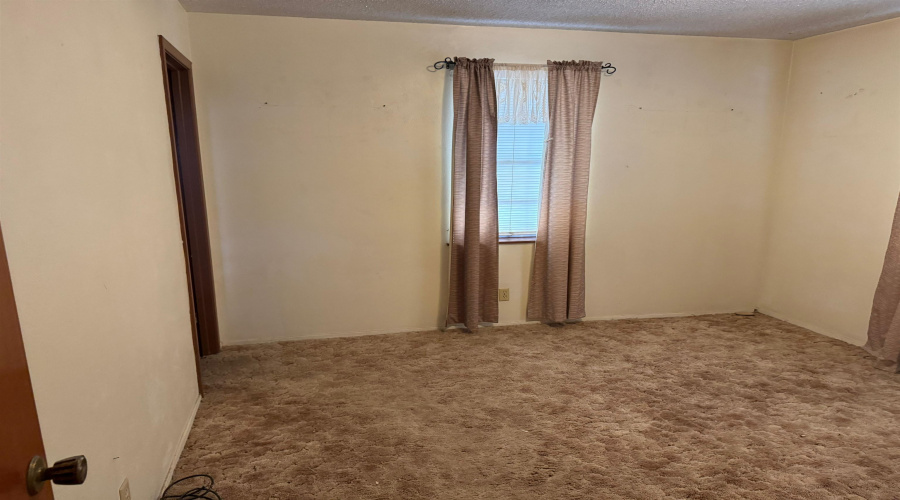 703 W Viggo St, Hebbronville, Texas 78361-4125, 4 Bedrooms Bedrooms, 9 Rooms Rooms,3 BathroomsBathrooms,Residential,For Sale,703 W Viggo St,20263994