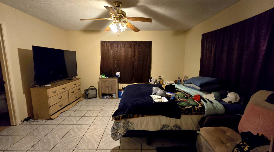 108 California St, Laredo, Texas 78041, 3 Bedrooms Bedrooms, 7 Rooms Rooms,2 BathroomsBathrooms,Residential,For Sale,108 California St,20263998